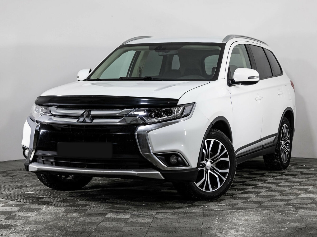 Mitsubishi Outlander 2017 года с пробегом. Посмотреть фото