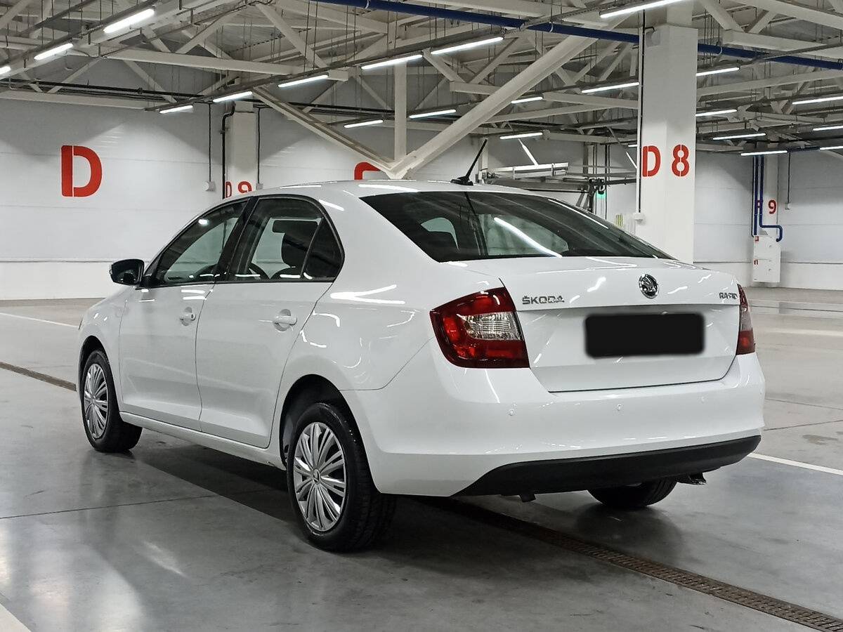 Skoda Rapid 2018 года с пробегом. Фото: #6