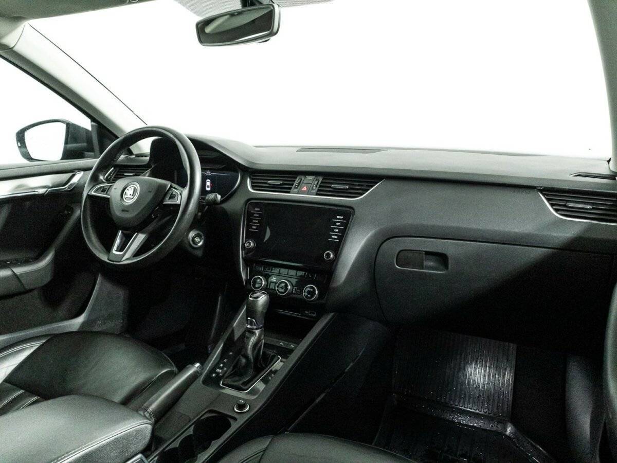 Skoda Octavia 2019 года с пробегом. Фото: #8