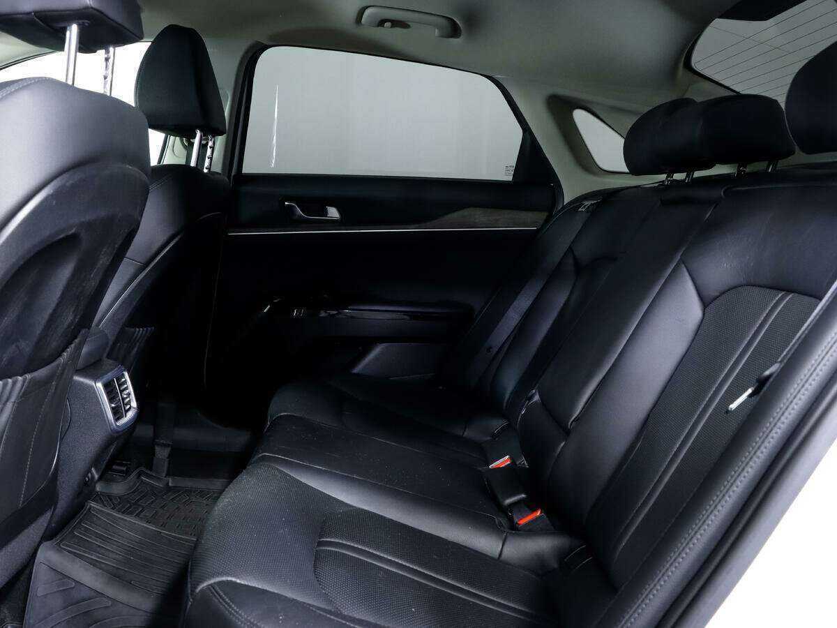 Kia K5 2020 года с пробегом. Фото: #10