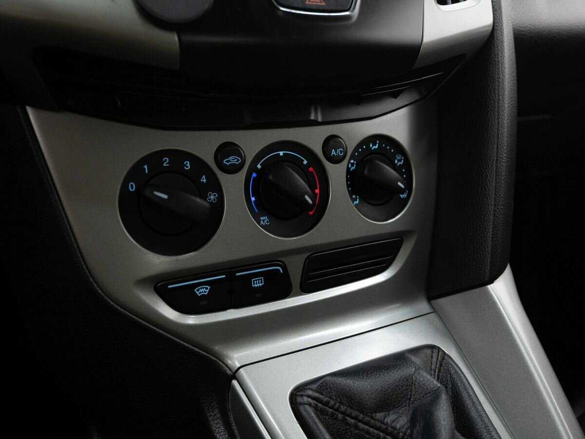 Ford Focus 2012 года с пробегом. Фото: #20