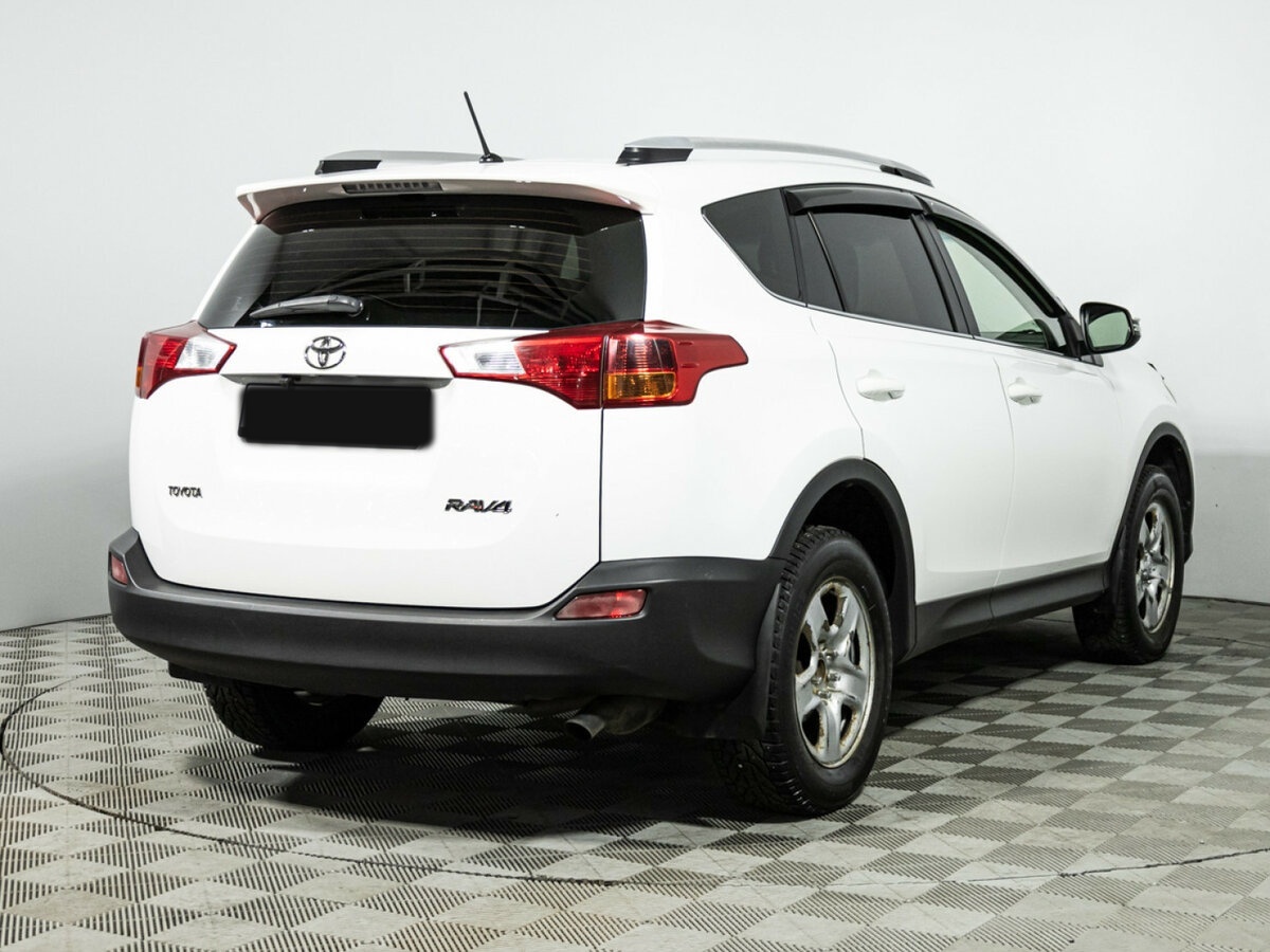 Toyota RAV4 2014 года с пробегом. Фото: #3
