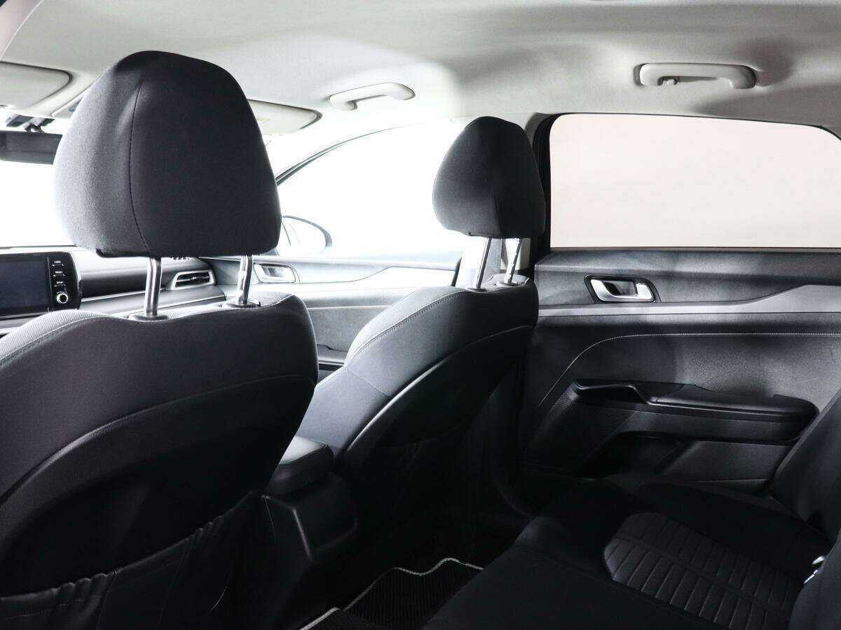 Kia K5 2021 года с пробегом. Фото: #11