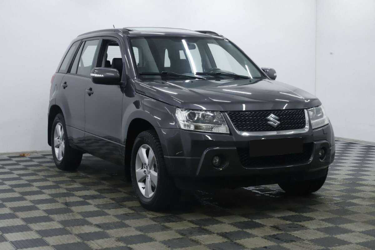Suzuki Grand Vitara 2012 года с пробегом. Фото: #2
