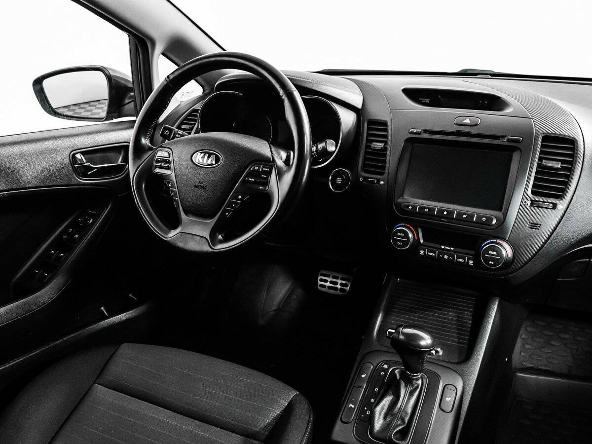 Kia Cerato 2015 года с пробегом. Фото: #8