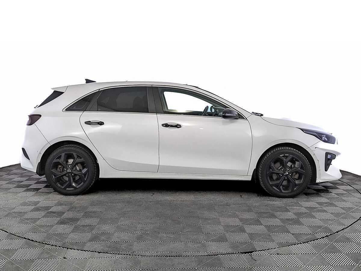 Kia Ceed 2019 года с пробегом. Фото: #3