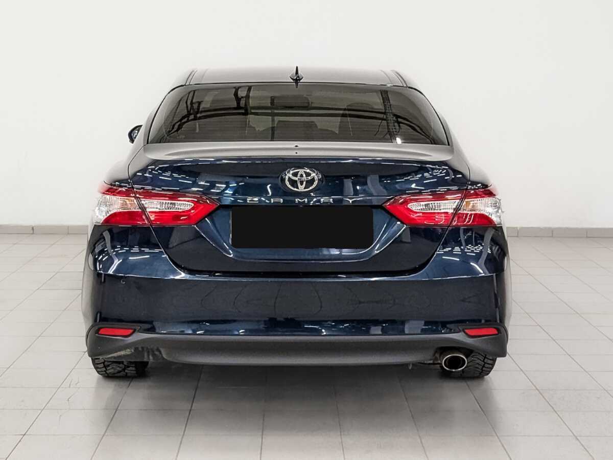 Toyota Camry 2018 года с пробегом. Фото: #5