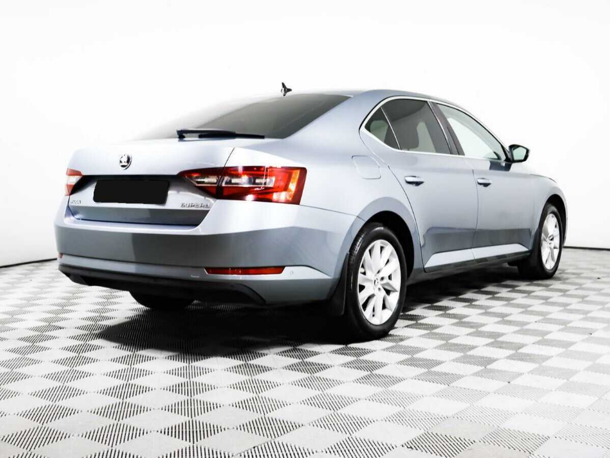 Skoda Superb 2017 года с пробегом. Фото: #3