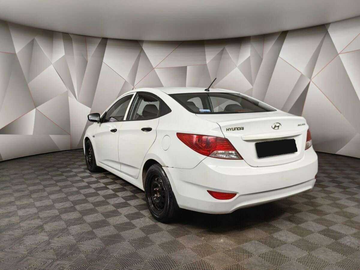 Hyundai Solaris 2013 года с пробегом. Фото: #3