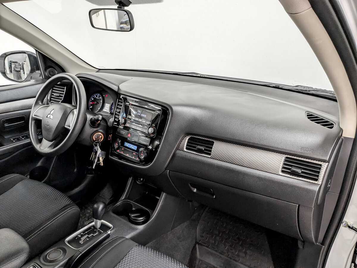 Mitsubishi Outlander 2015 года с пробегом. Фото: #10