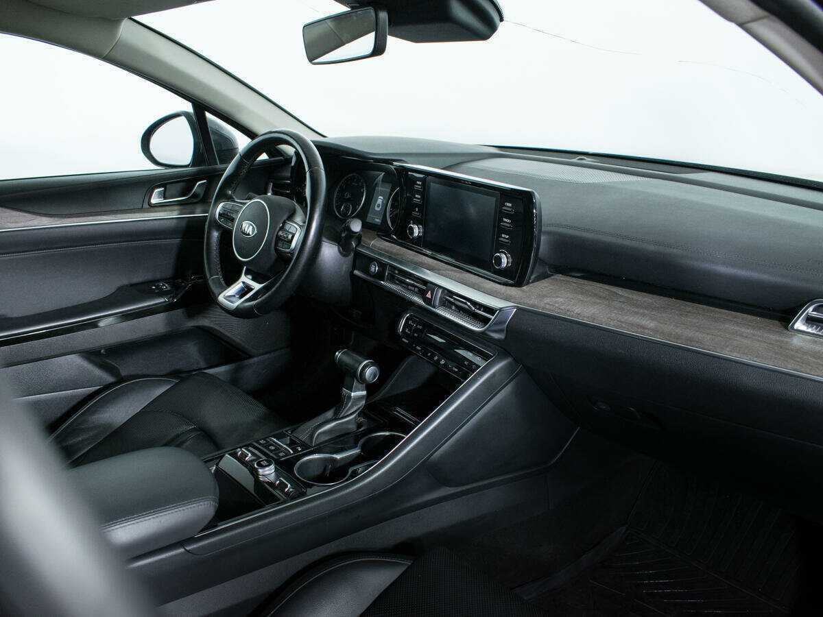 Kia K5 2021 года с пробегом. Фото: #8