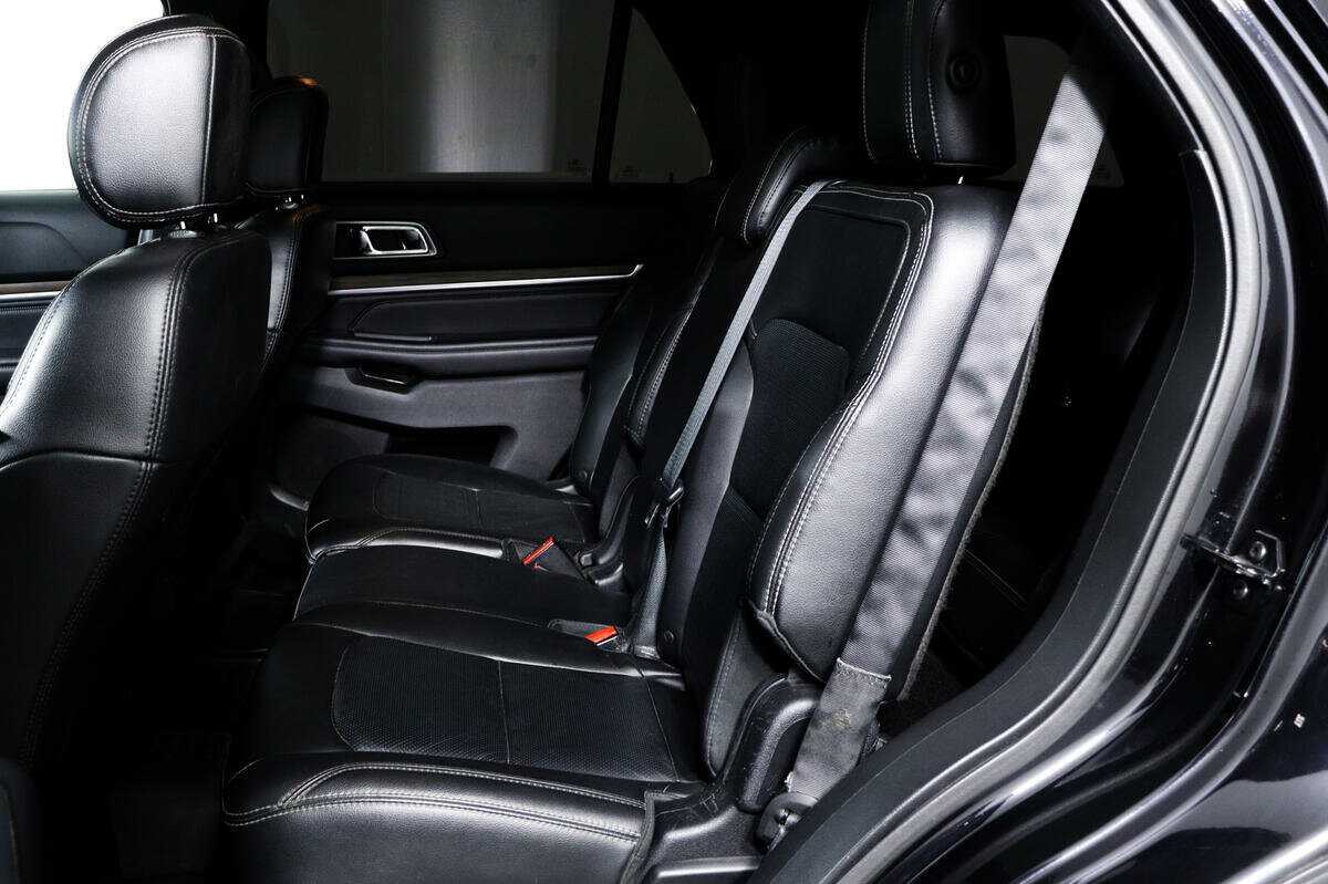 Ford Explorer 2015 года с пробегом. Фото: #11