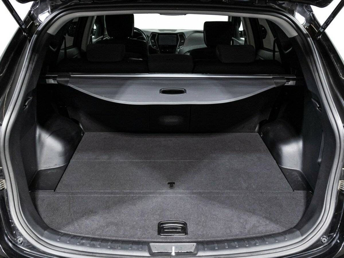 Hyundai Santa Fe 2018 года с пробегом. Фото: #14