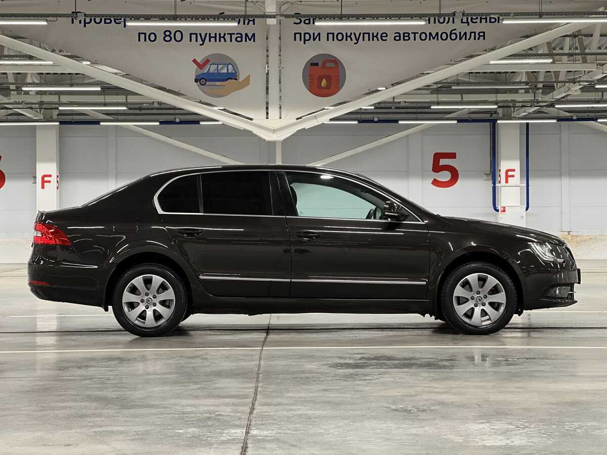 Skoda Superb 2013 года с пробегом. Фото: #3
