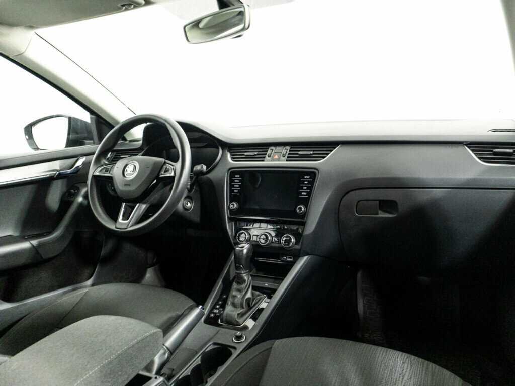 Skoda Octavia 2018 года с пробегом. Фото: #8