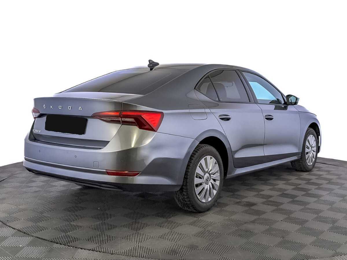Skoda Octavia 2021 года с пробегом. Фото: #4