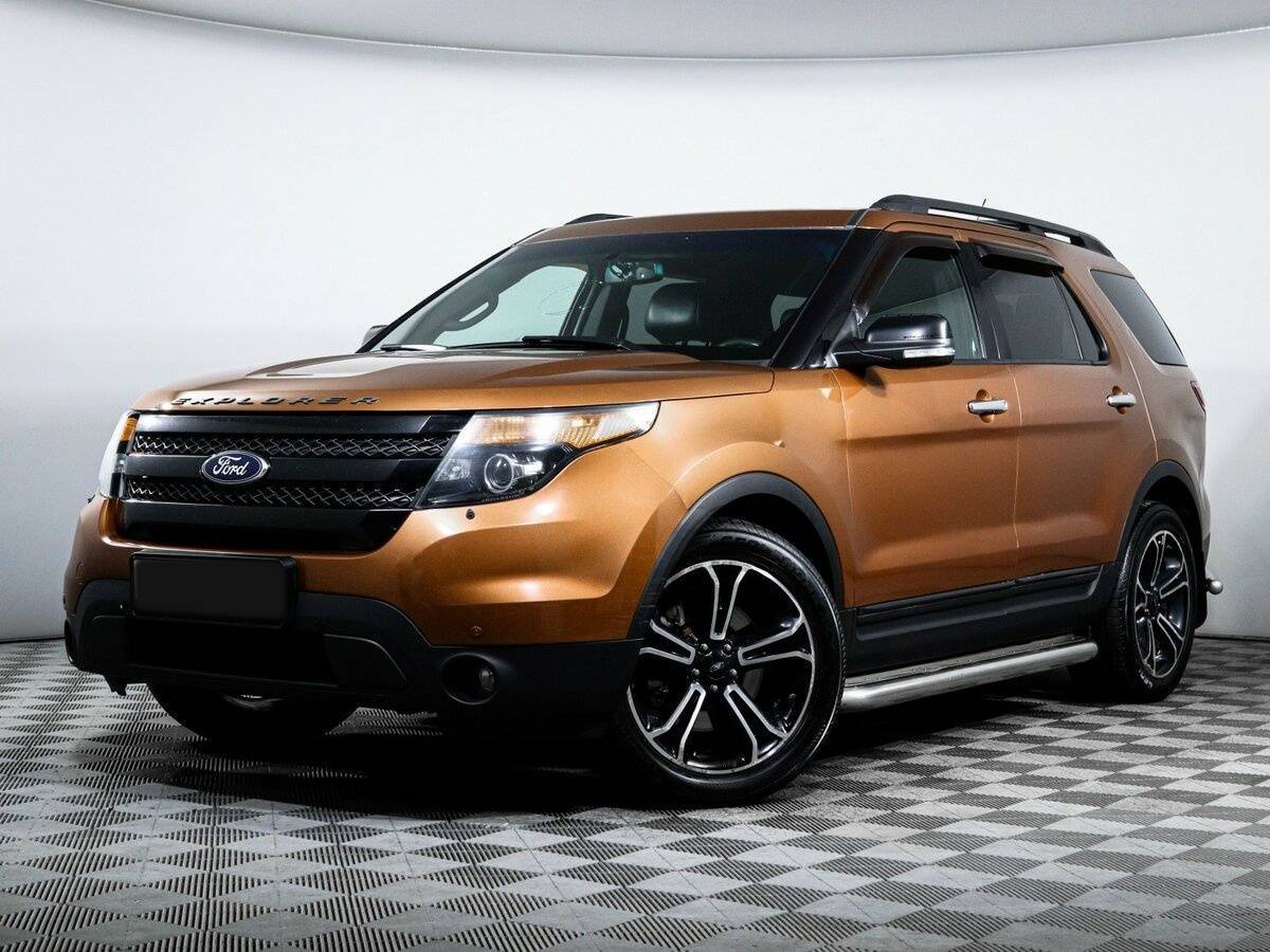 Ford Explorer 2013 года с пробегом. Посмотреть фото