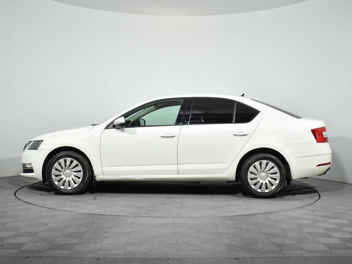 Skoda Octavia 2018 года с пробегом. Фото: #6