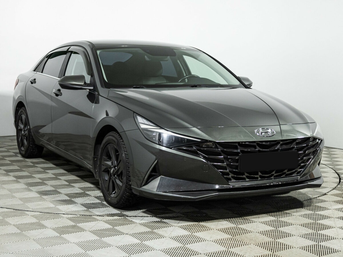 Hyundai Elantra 2022 года с пробегом. Фото: #2