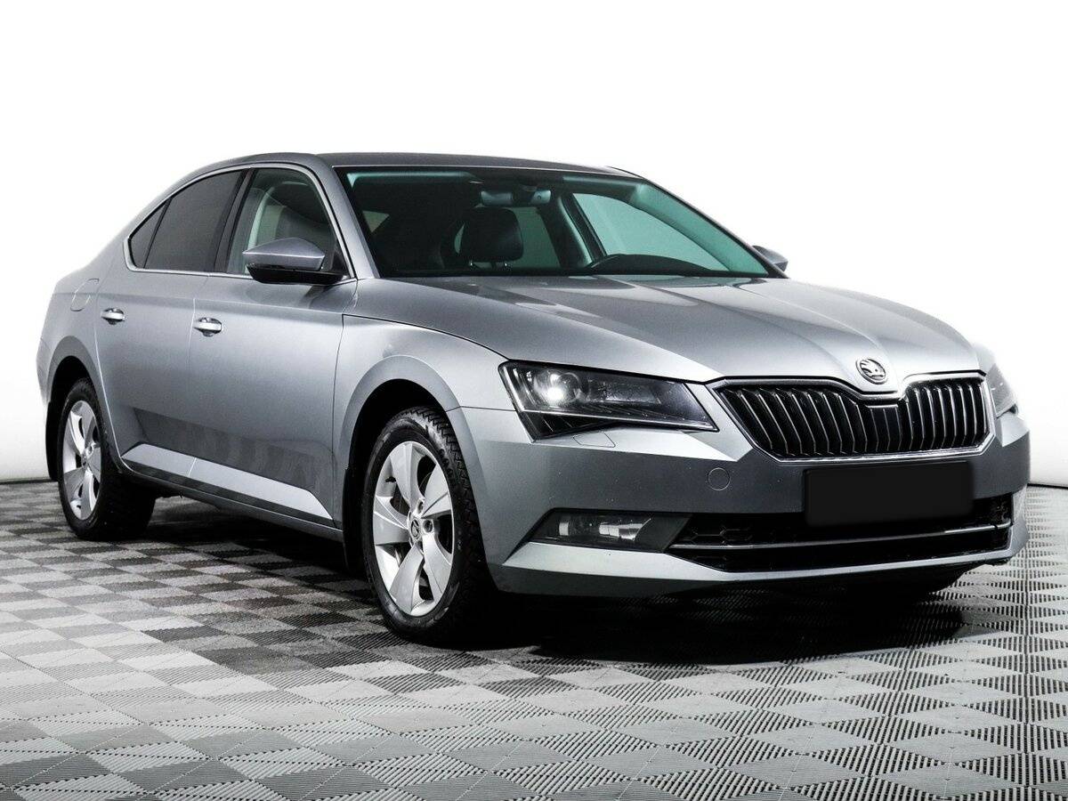 Skoda Superb 2017 года с пробегом. Фото: #2