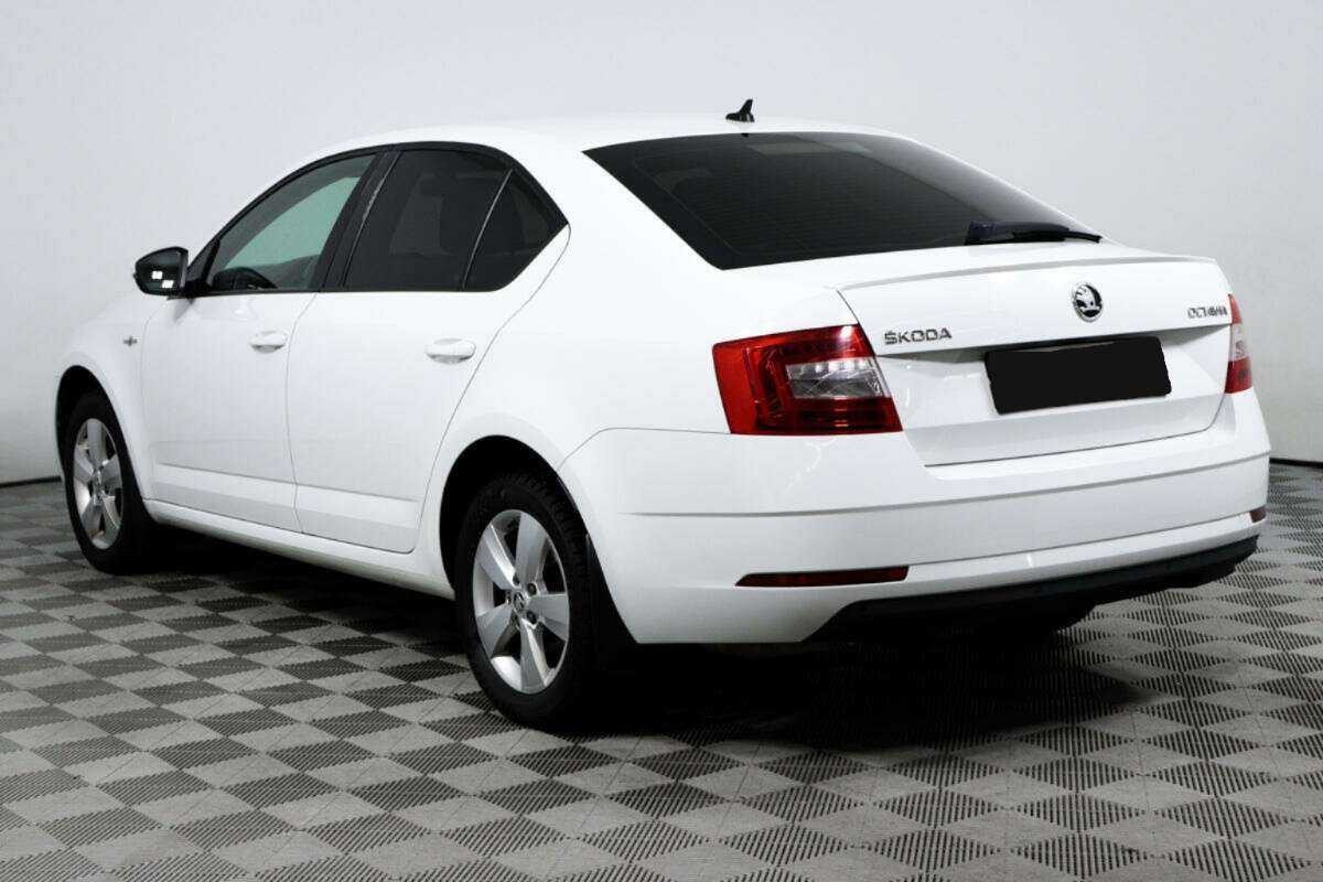 Skoda Octavia 2019 года с пробегом. Фото: #5