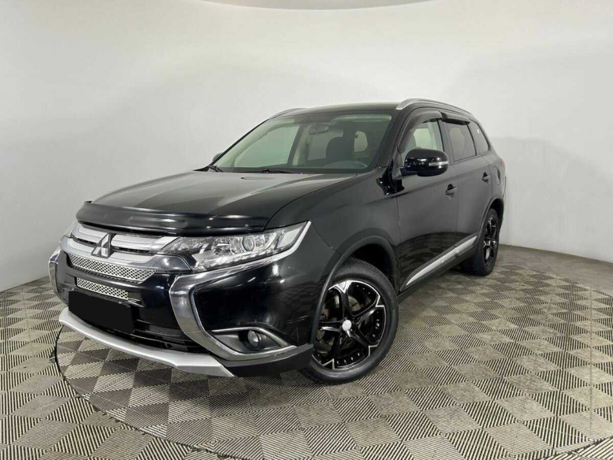 Mitsubishi Outlander 2015 года с пробегом. Посмотреть фото