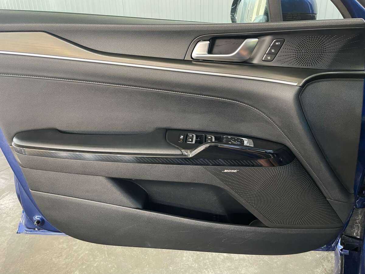 Kia K5 2021 года с пробегом. Фото: #20