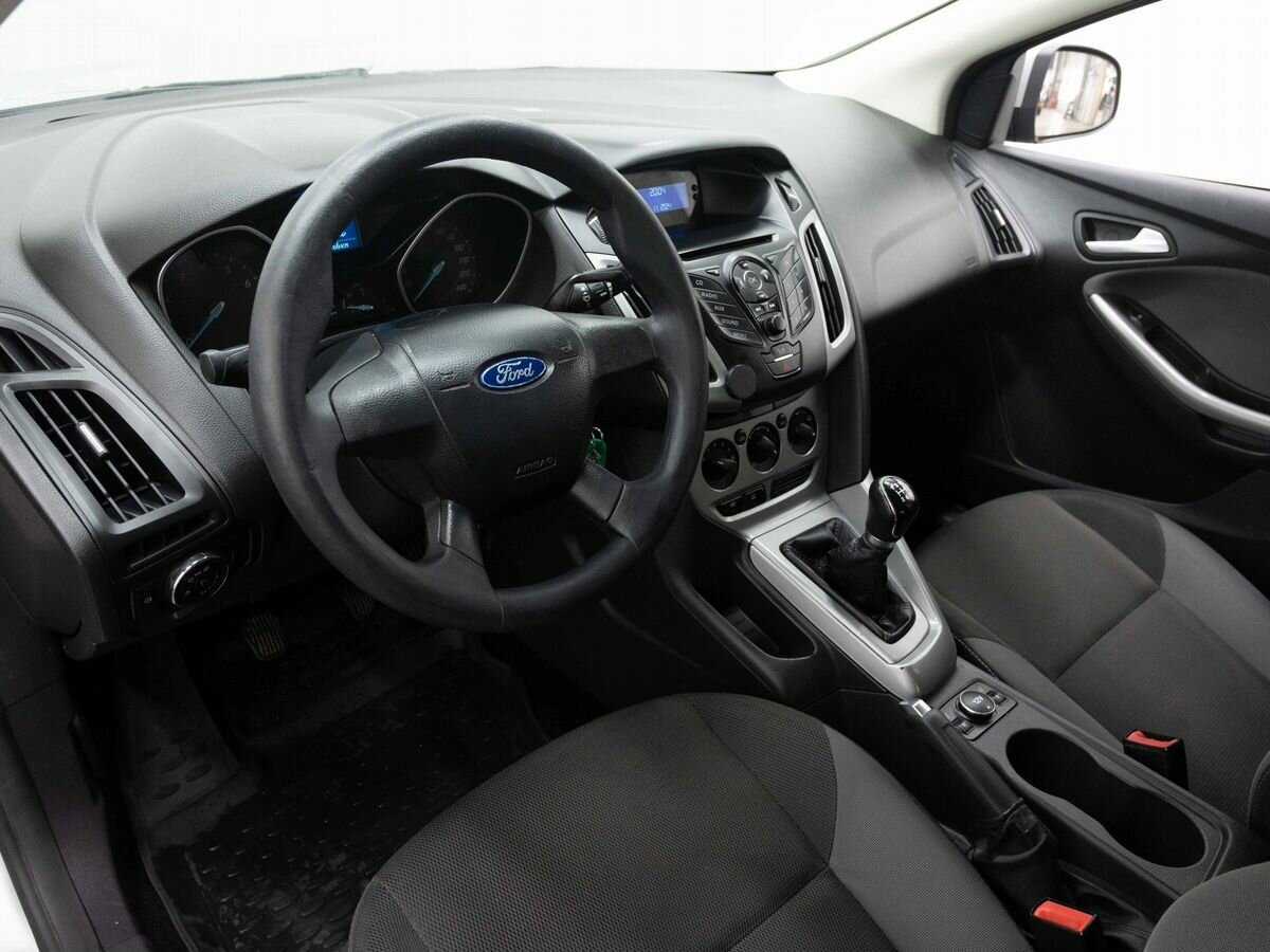 Ford Focus 2012 года с пробегом. Фото: #8