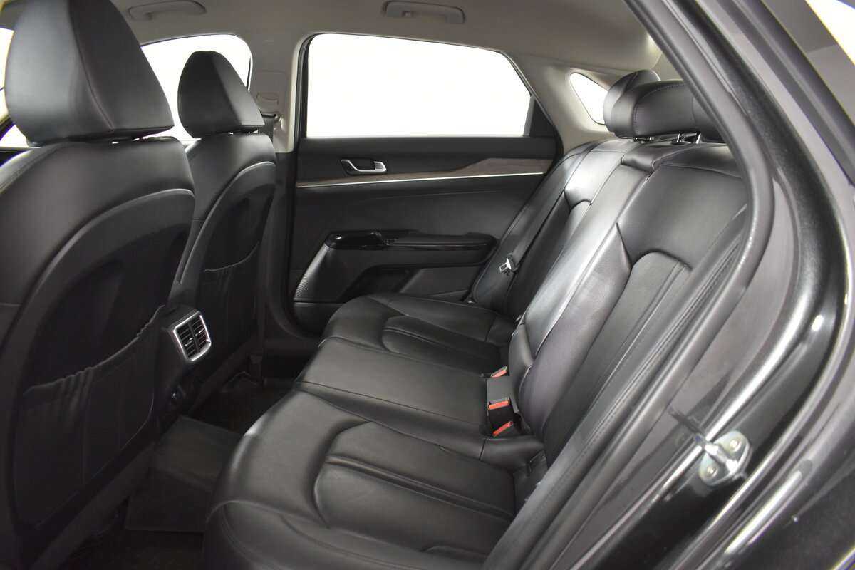 Kia K5 2021 года с пробегом. Фото: #6