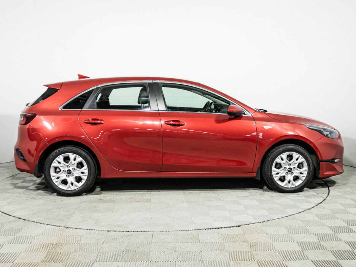 Kia Ceed 2022 года с пробегом. Фото: #3
