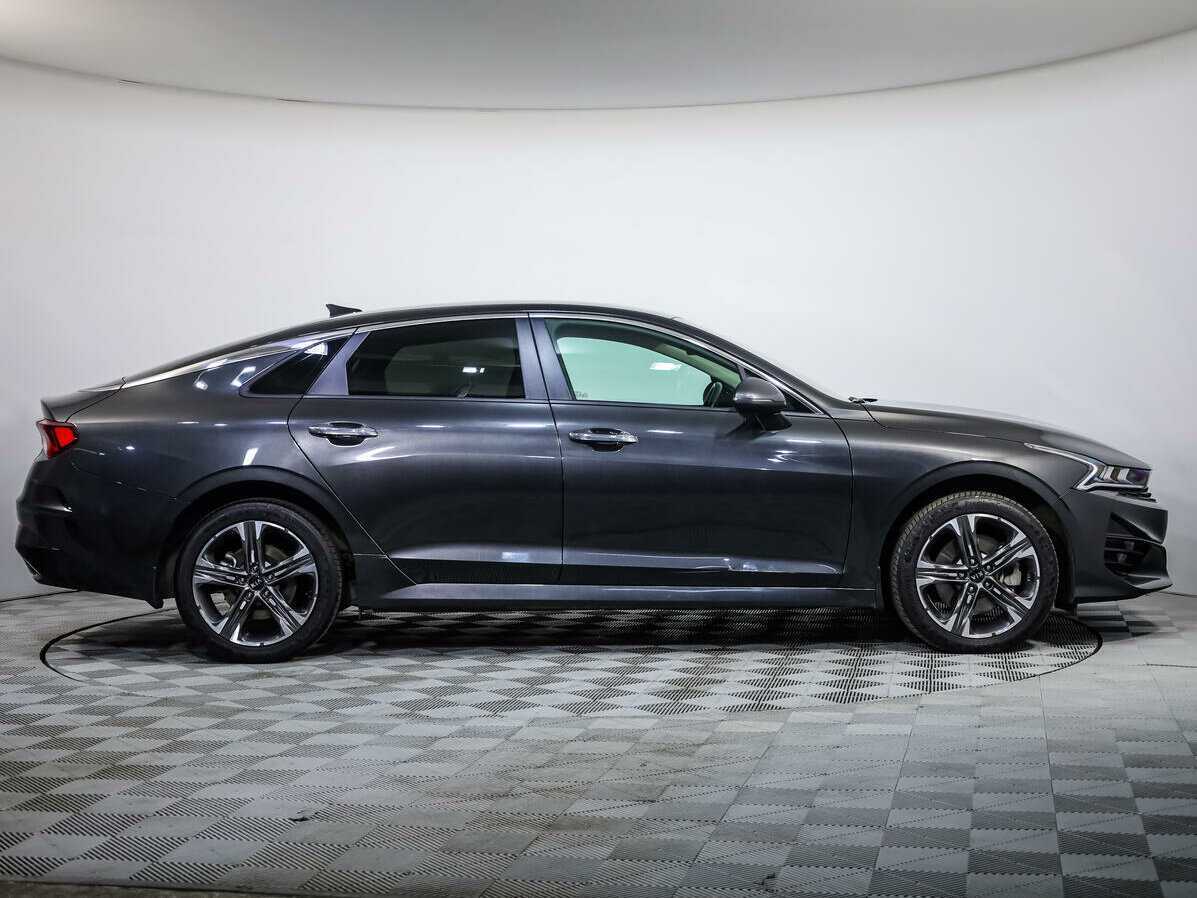 Kia K5 2021 года с пробегом. Фото: #2