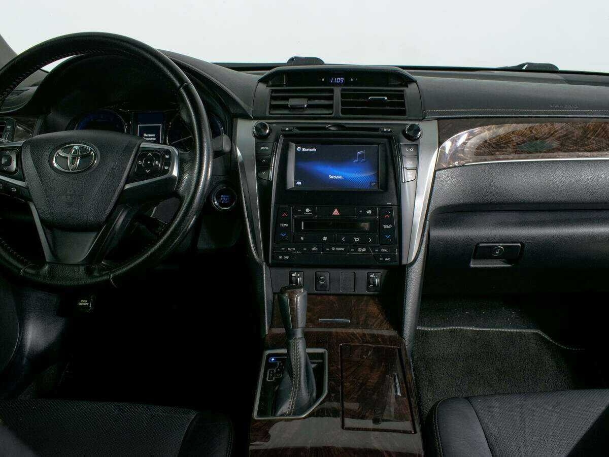 Toyota Camry 2017 года с пробегом. Фото: #9