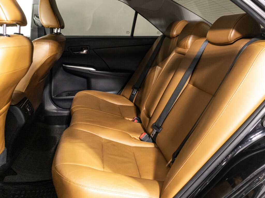 Toyota Camry 2017 года с пробегом. Фото: #9