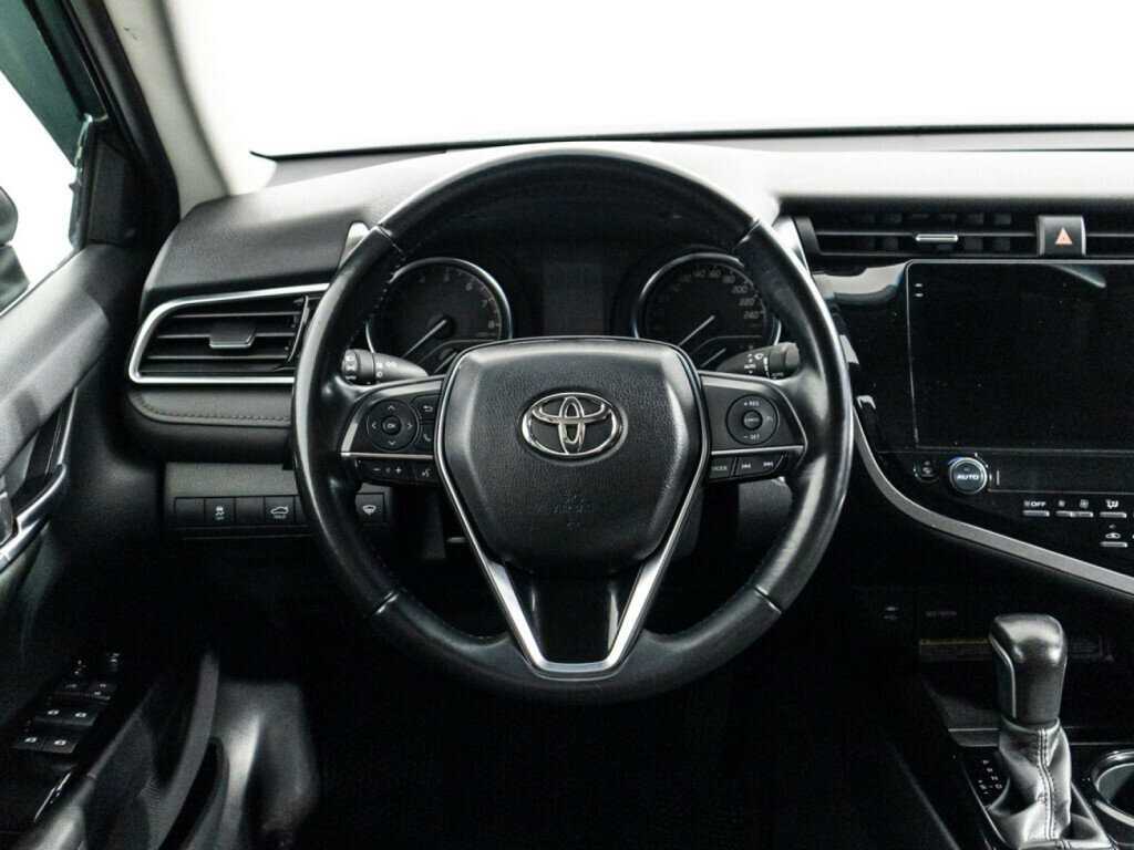 Toyota Camry 2021 года с пробегом. Фото: #17