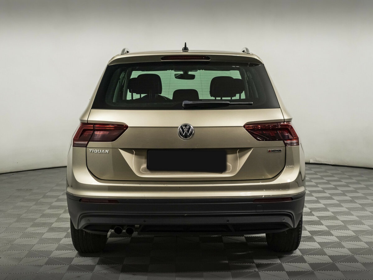 Volkswagen Tiguan 2018 года с пробегом. Фото: #4