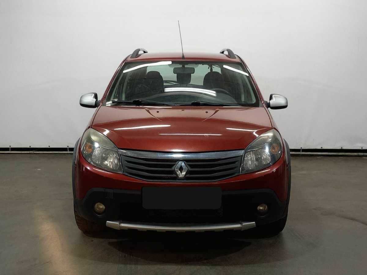 Renault Sandero 2012 года с пробегом. Фото: #1
