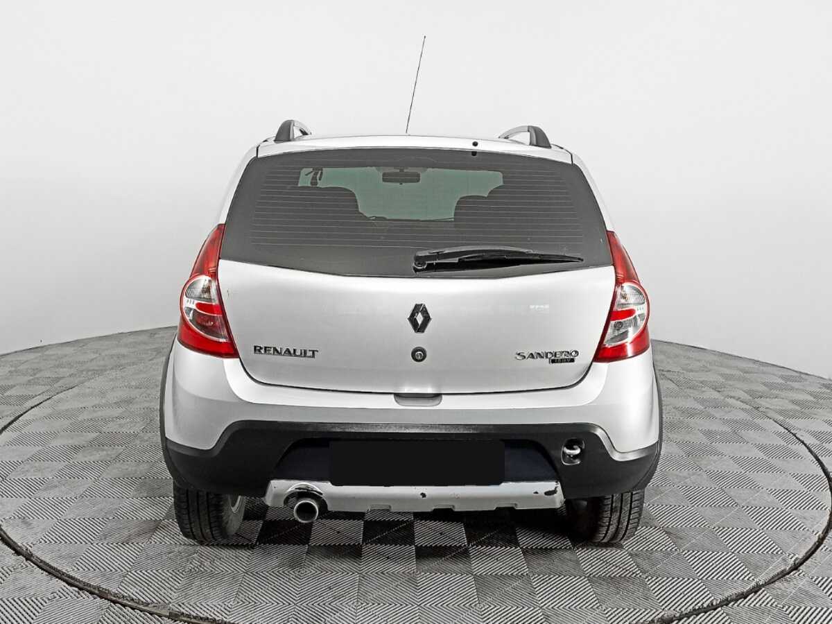 Renault Sandero 2013 года с пробегом. Фото: #5