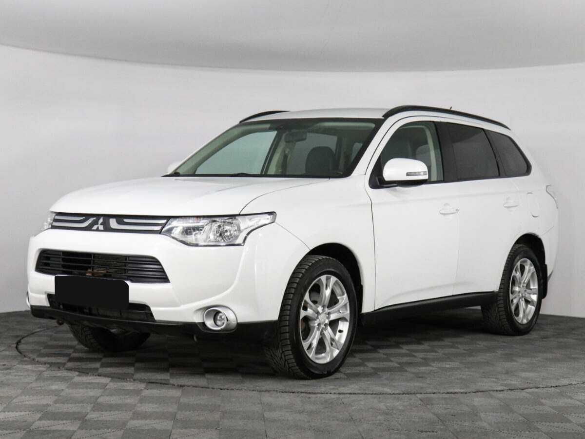 Mitsubishi Outlander 2013 года с пробегом. Фото: #0