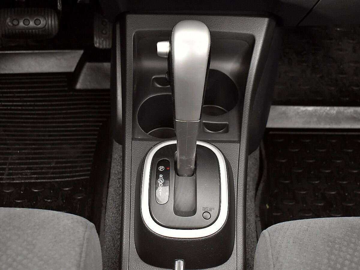 Nissan Tiida 2013 года с пробегом. Фото: #13