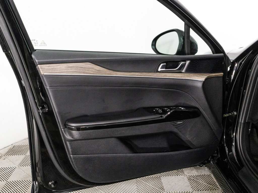 Kia K5 2021 года с пробегом. Фото: #26