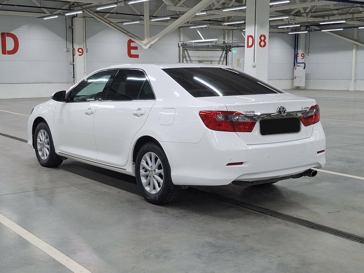 Toyota Camry 2013 года с пробегом. Фото: #6