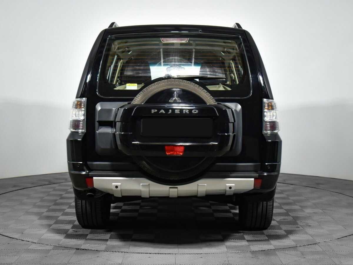 Mitsubishi Pajero 2013 года с пробегом. Фото: #4