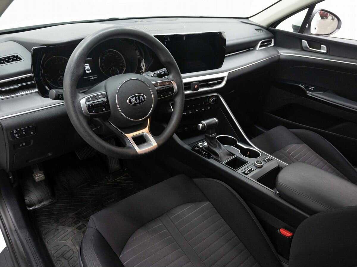 Kia K5 2021 года с пробегом. Фото: #8