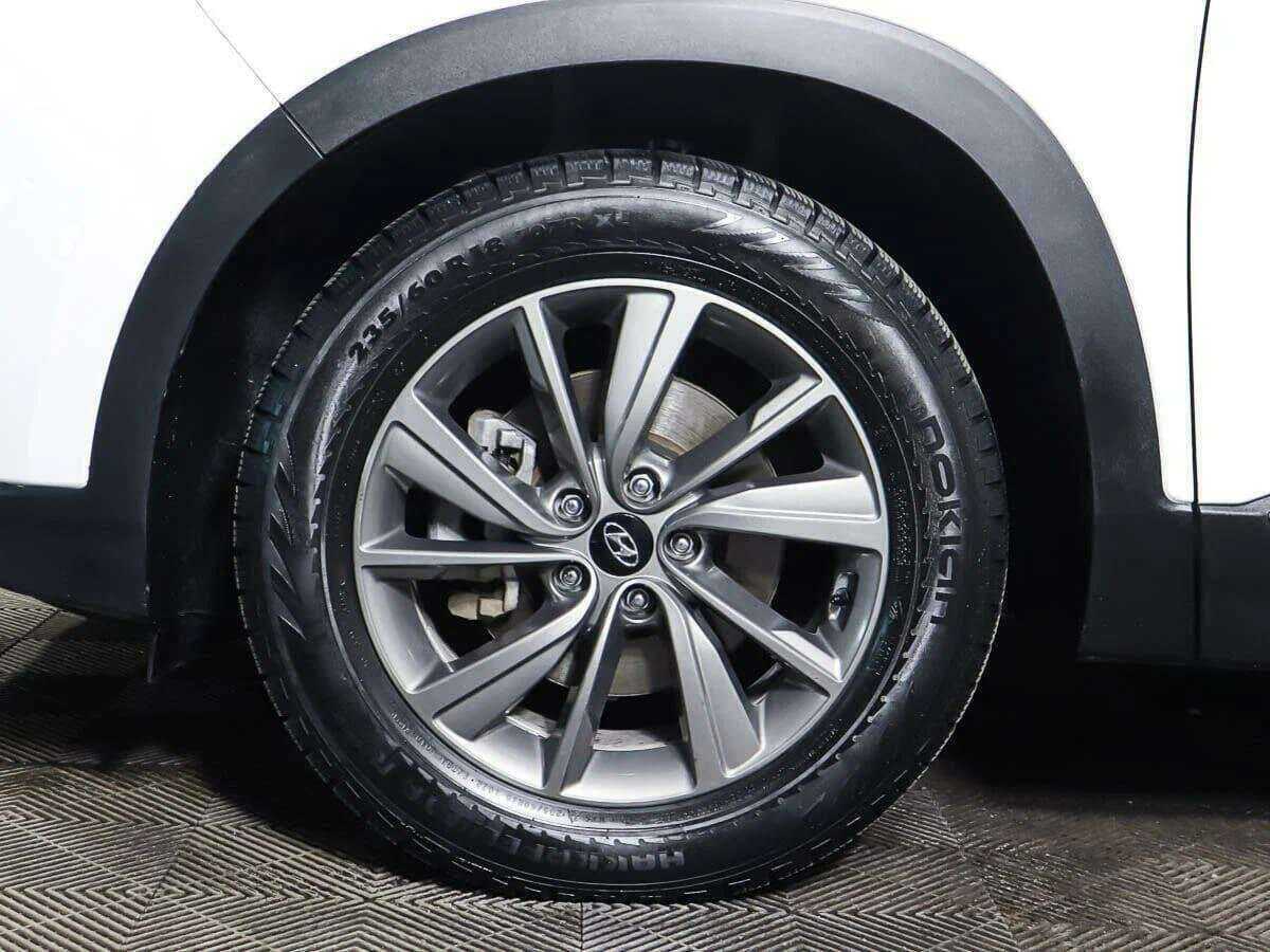 Hyundai Santa Fe 2018 года с пробегом. Фото: #14