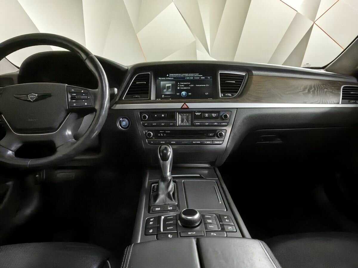 Hyundai Genesis 2014 года с пробегом. Фото: #10