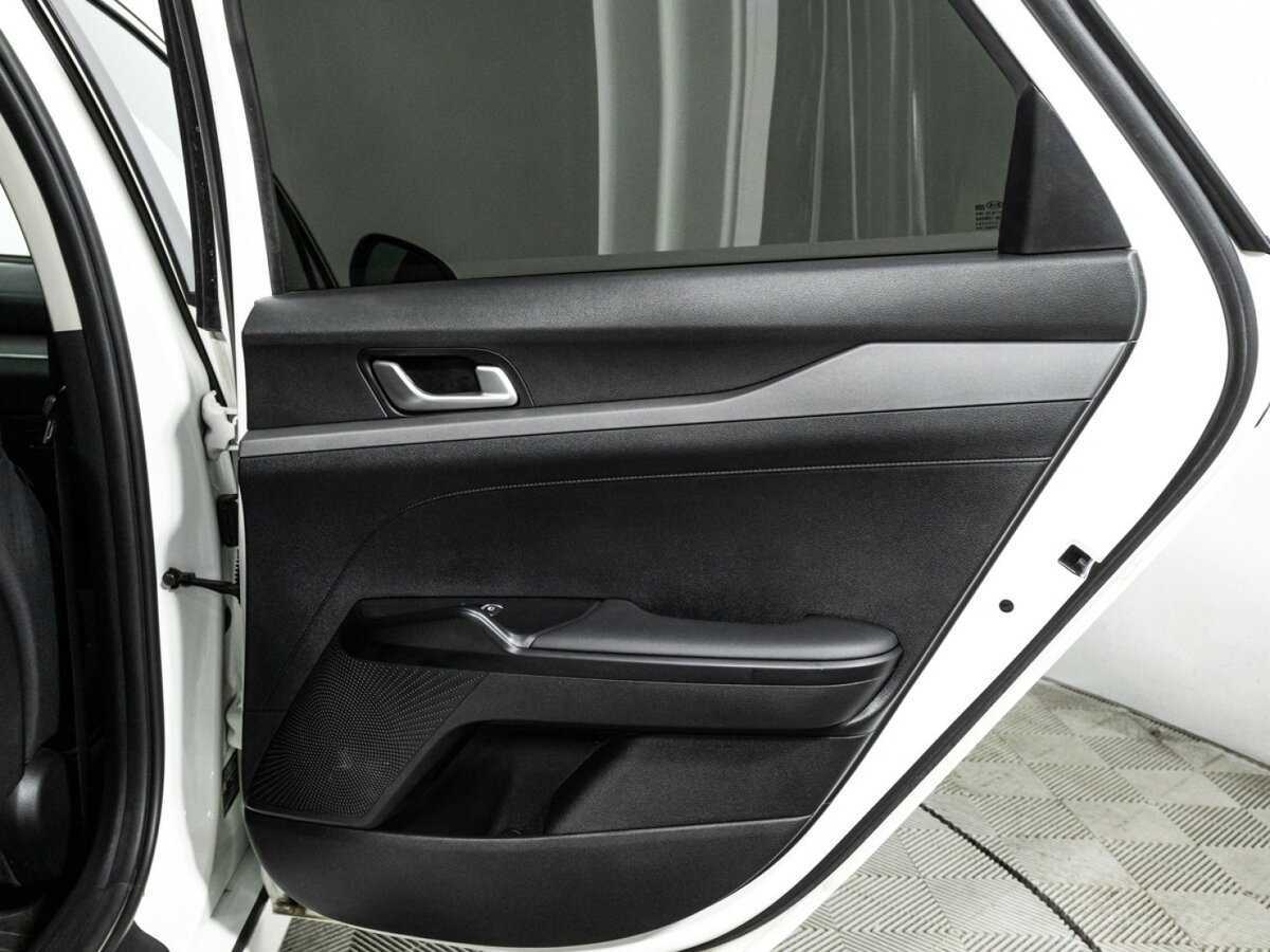 Kia K5 2021 года с пробегом. Фото: #26