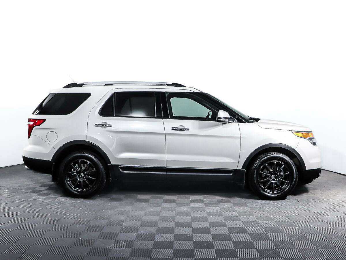 Ford Explorer 2012 года с пробегом. Фото: #3