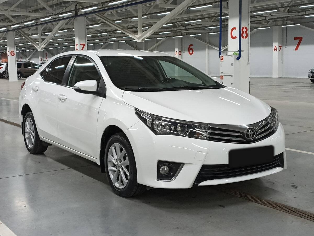 Toyota Corolla 2013 года с пробегом. Фото: #2