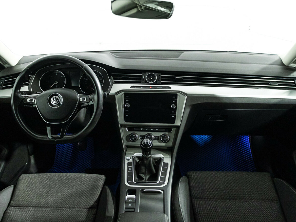 Volkswagen Passat 2017 года с пробегом. Фото: #10