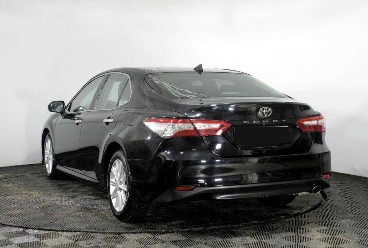 Toyota Camry 2020 года с пробегом. Фото: #6